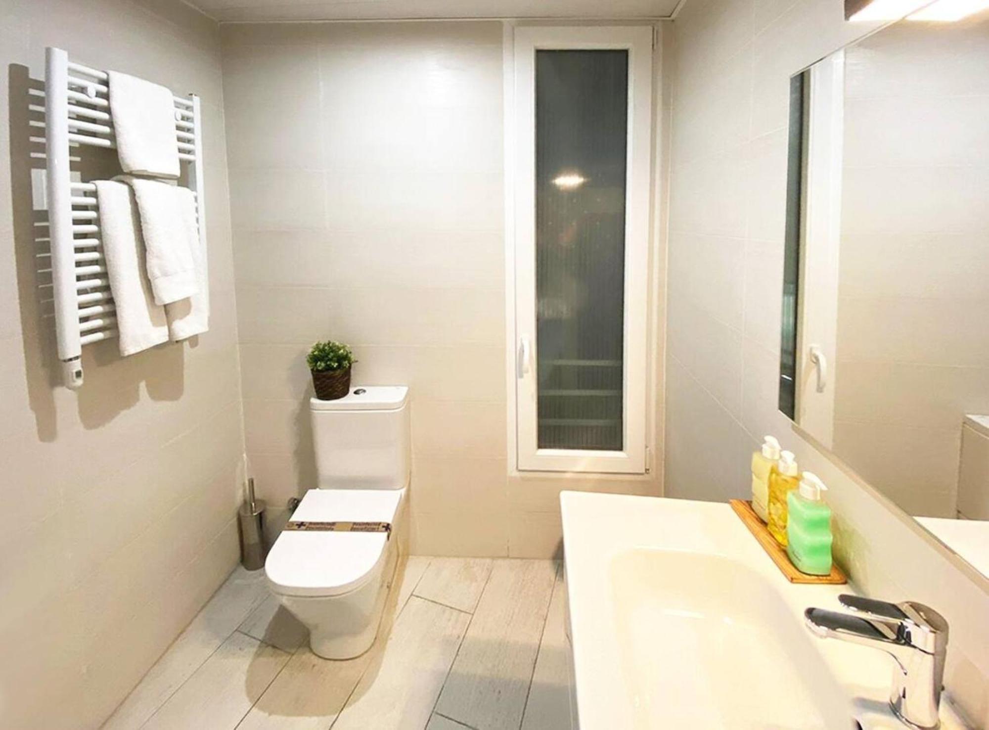 Apartamento De Diseno En Plaza Mayor Madrid Eksteriør billede